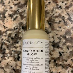 Farmacy “Honeymoon Glow”